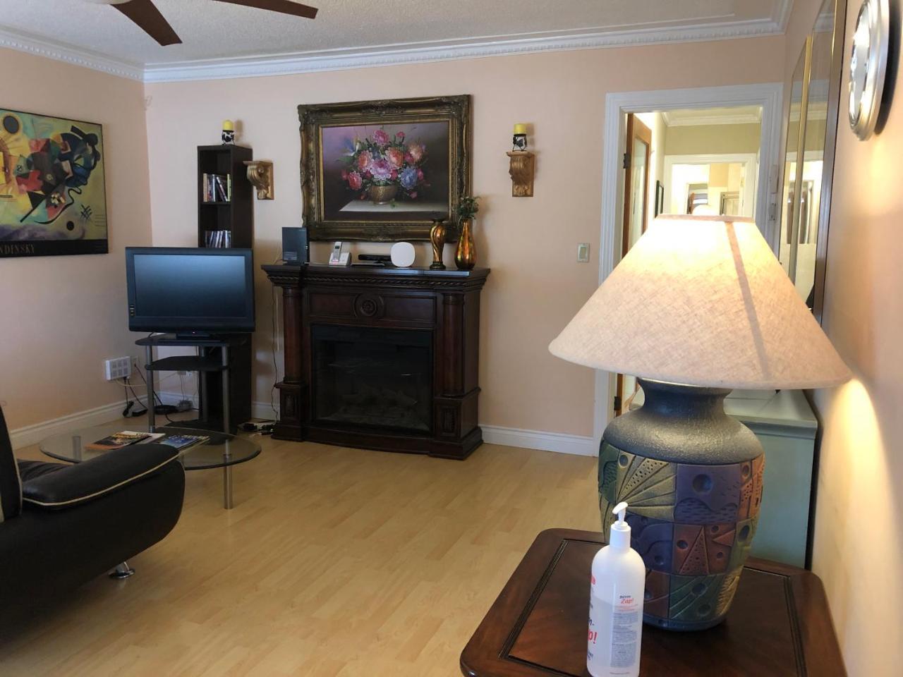 Cozy Bedrooms Guest House Vancouver Luaran gambar